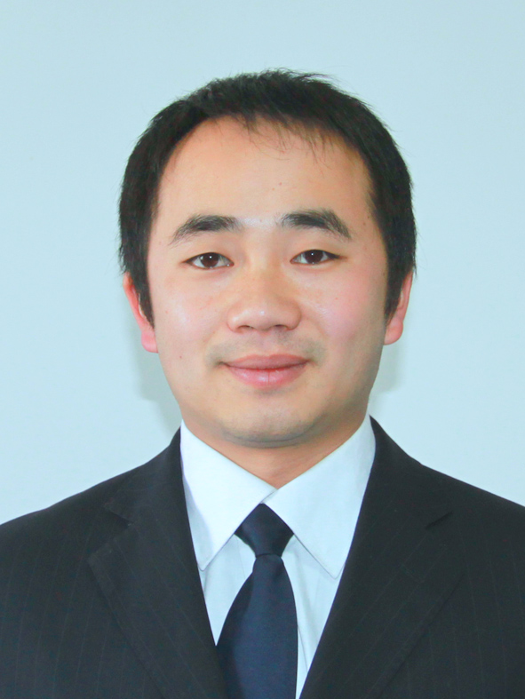 黄俊文.jpg